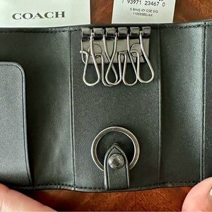 🗝️BRAND NEW 5 KEY RING HOLDER
🗝️PLEASE LOOK AT ALL PICTURES